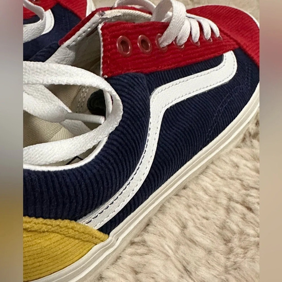NWT Vans Old Skool Color Block Corduroy Sneakers - Picture 9 of 9